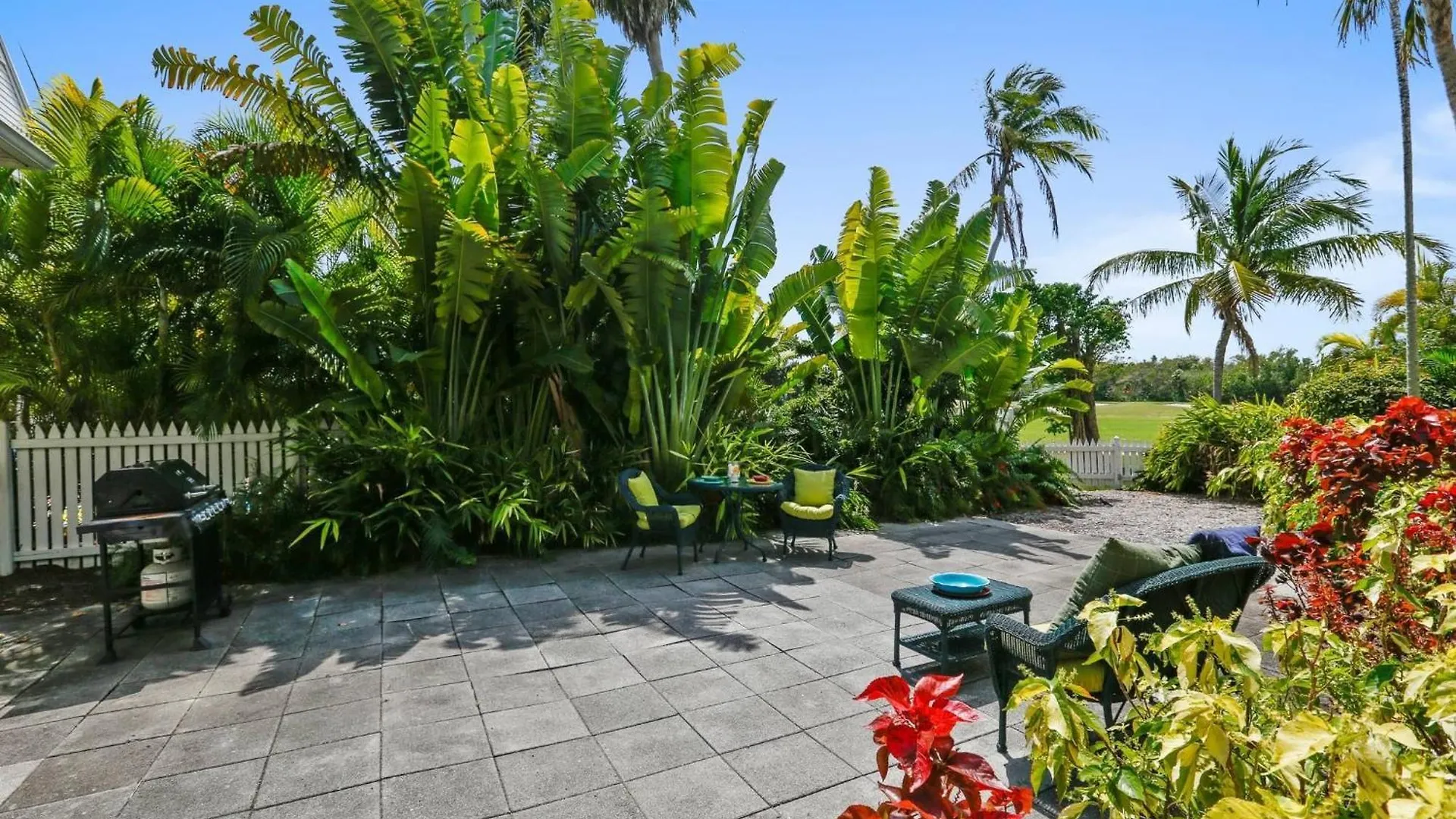 Spa Oasis By Avantstay Shared Pool 3 Miles To Smathers Beach Month Long Stays Only Stock Island United States